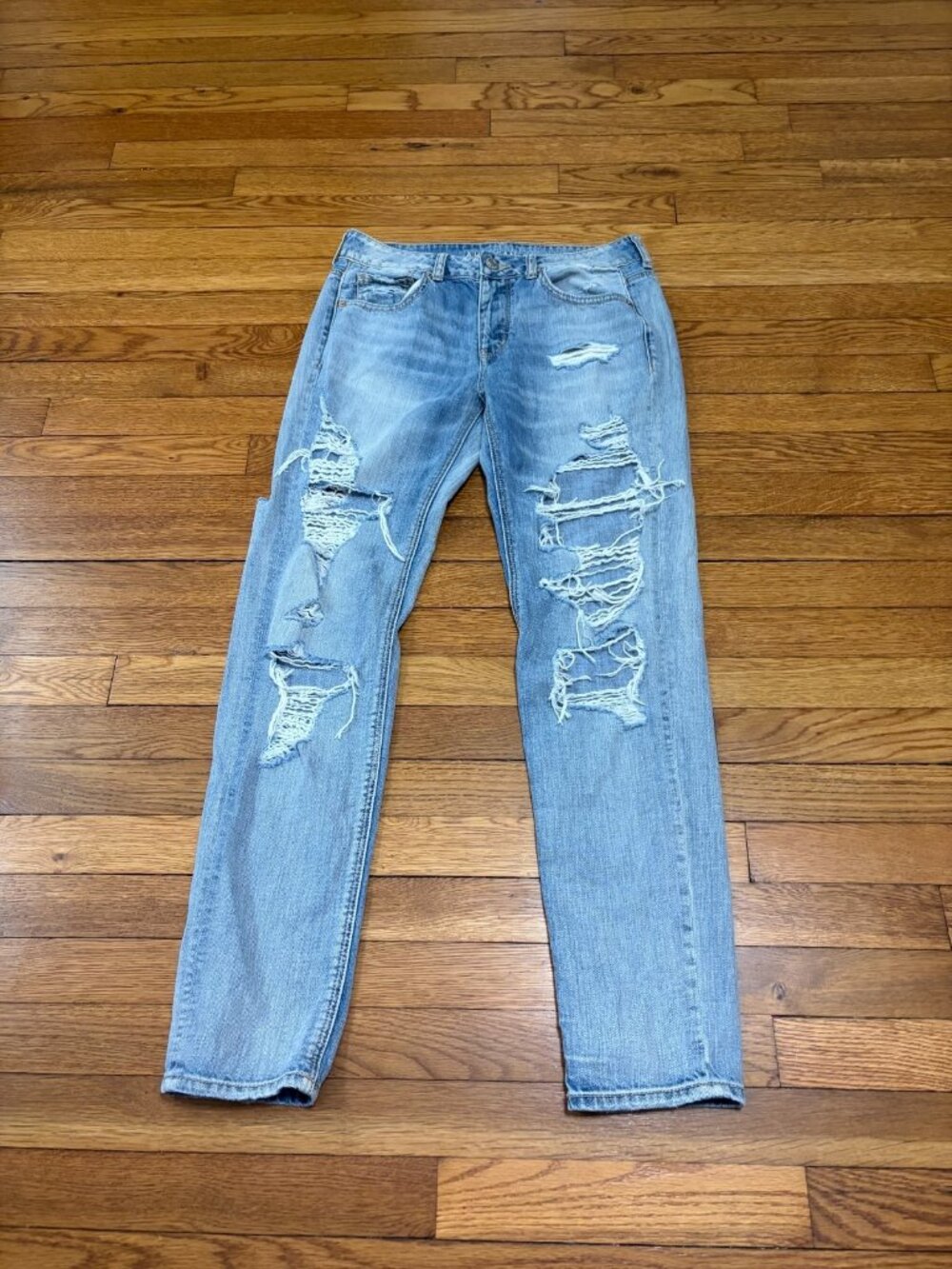 American Eagle Womens Tomgirl Jeans Distressed Denim Blue Size 4 Long Boyfriend